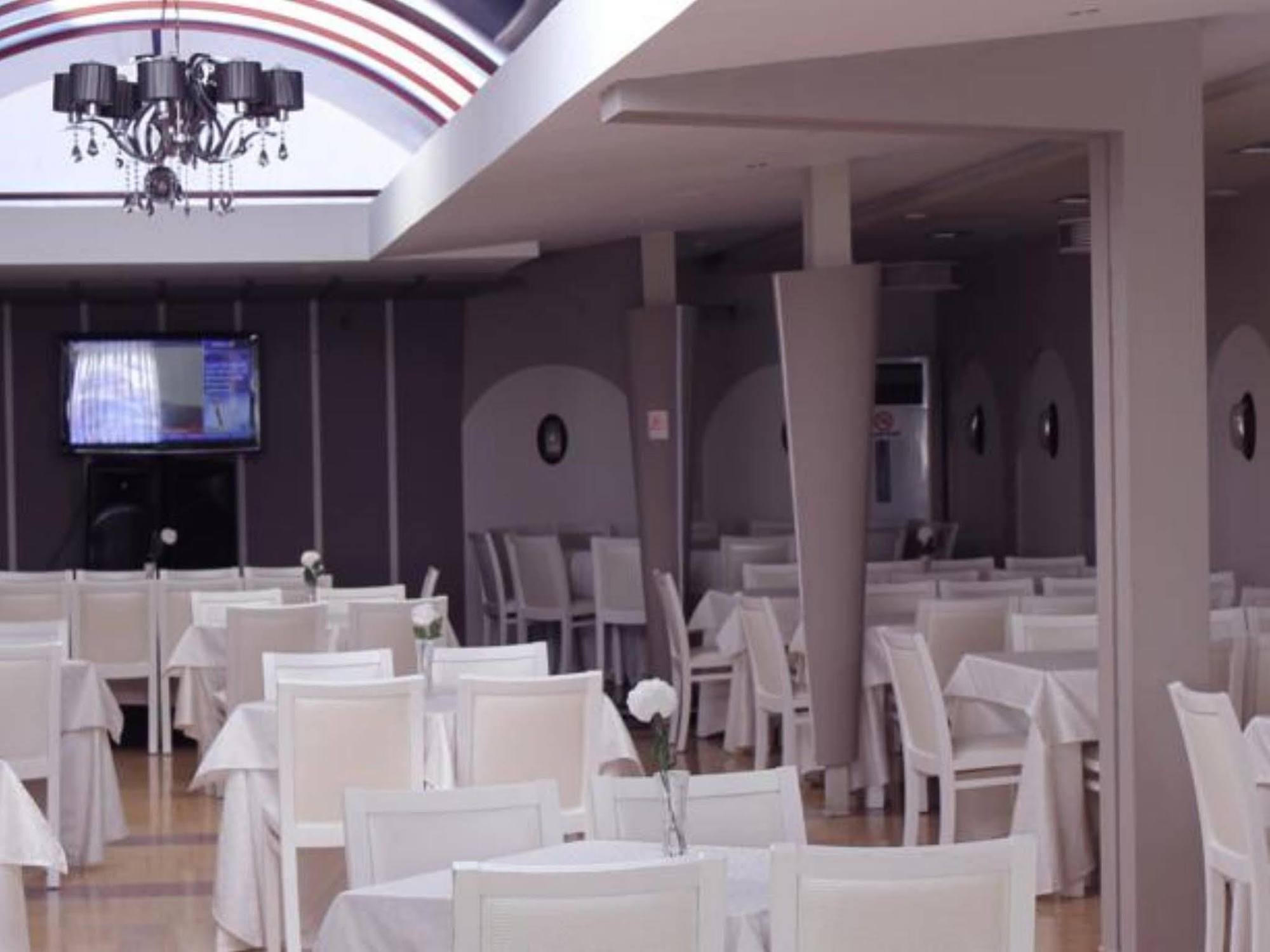 Hotel Gjallica Kukes Exterior photo